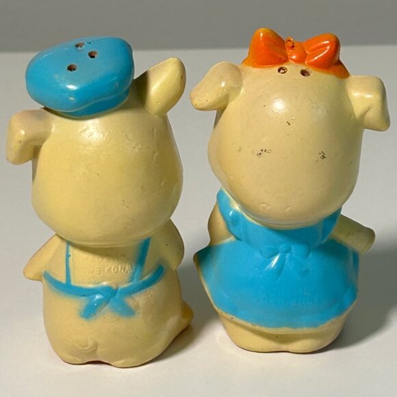 Vintage 60s Made in Hong Kong Anthropomorphic Kitschy Salt Pepper and Shakers - Picture 3 of 6